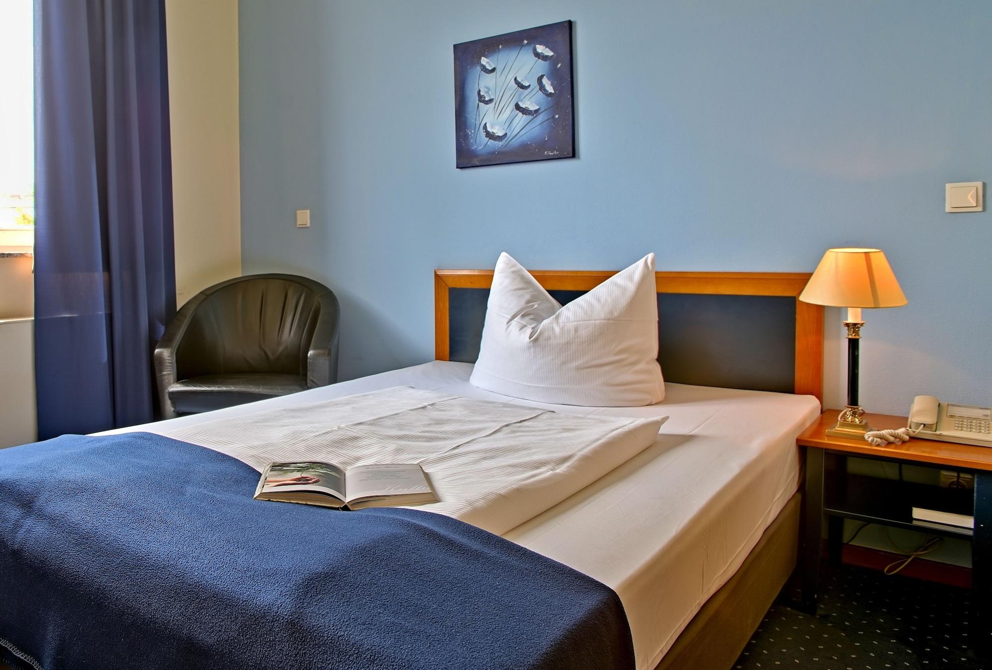 H24 Hoteltow Esterno foto