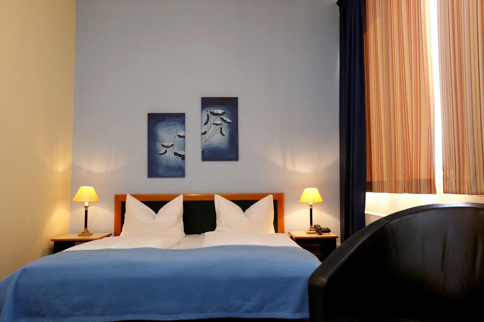 H24 Hoteltow Esterno foto