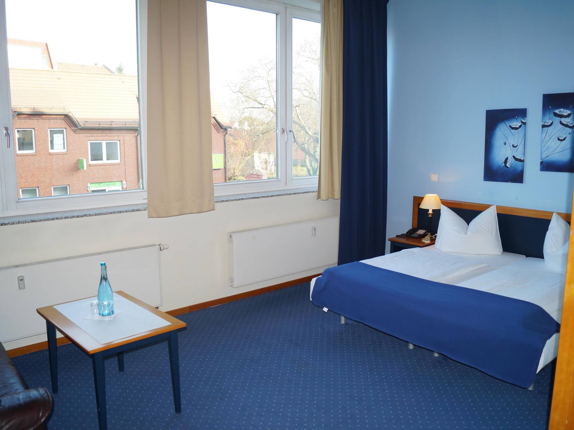 H24 Hoteltow Esterno foto
