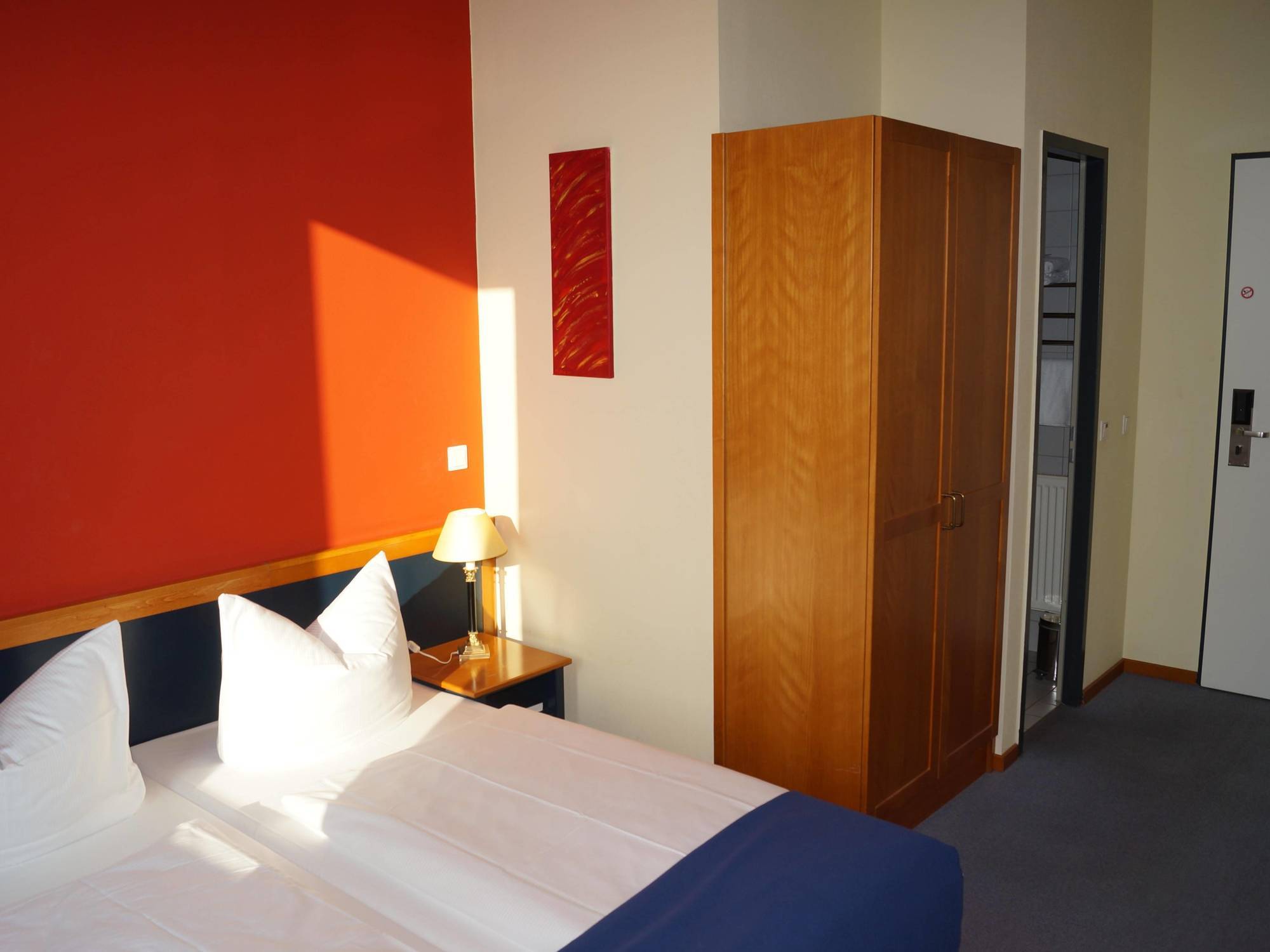 H24 Hoteltow Esterno foto
