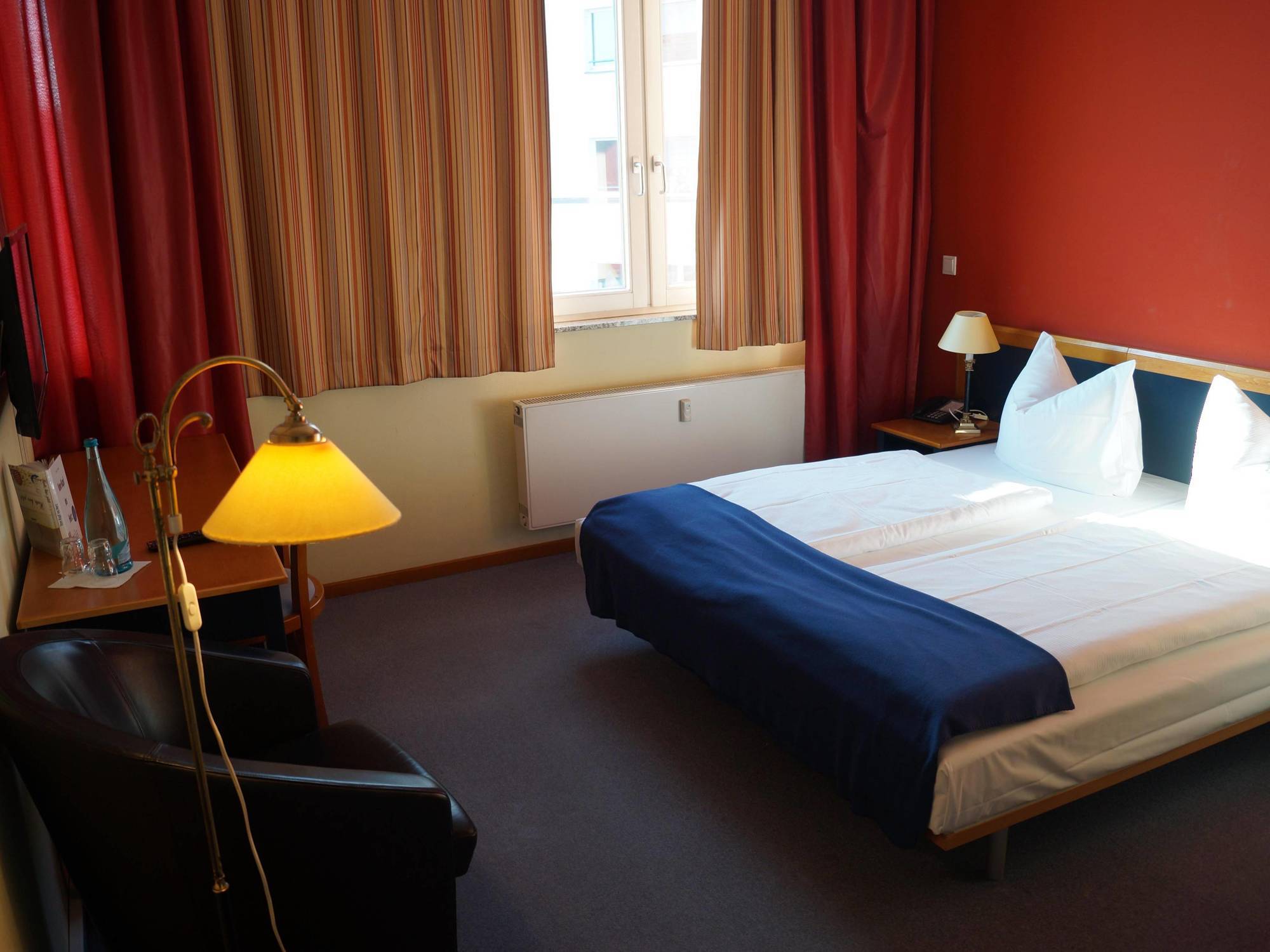 H24 Hoteltow Esterno foto