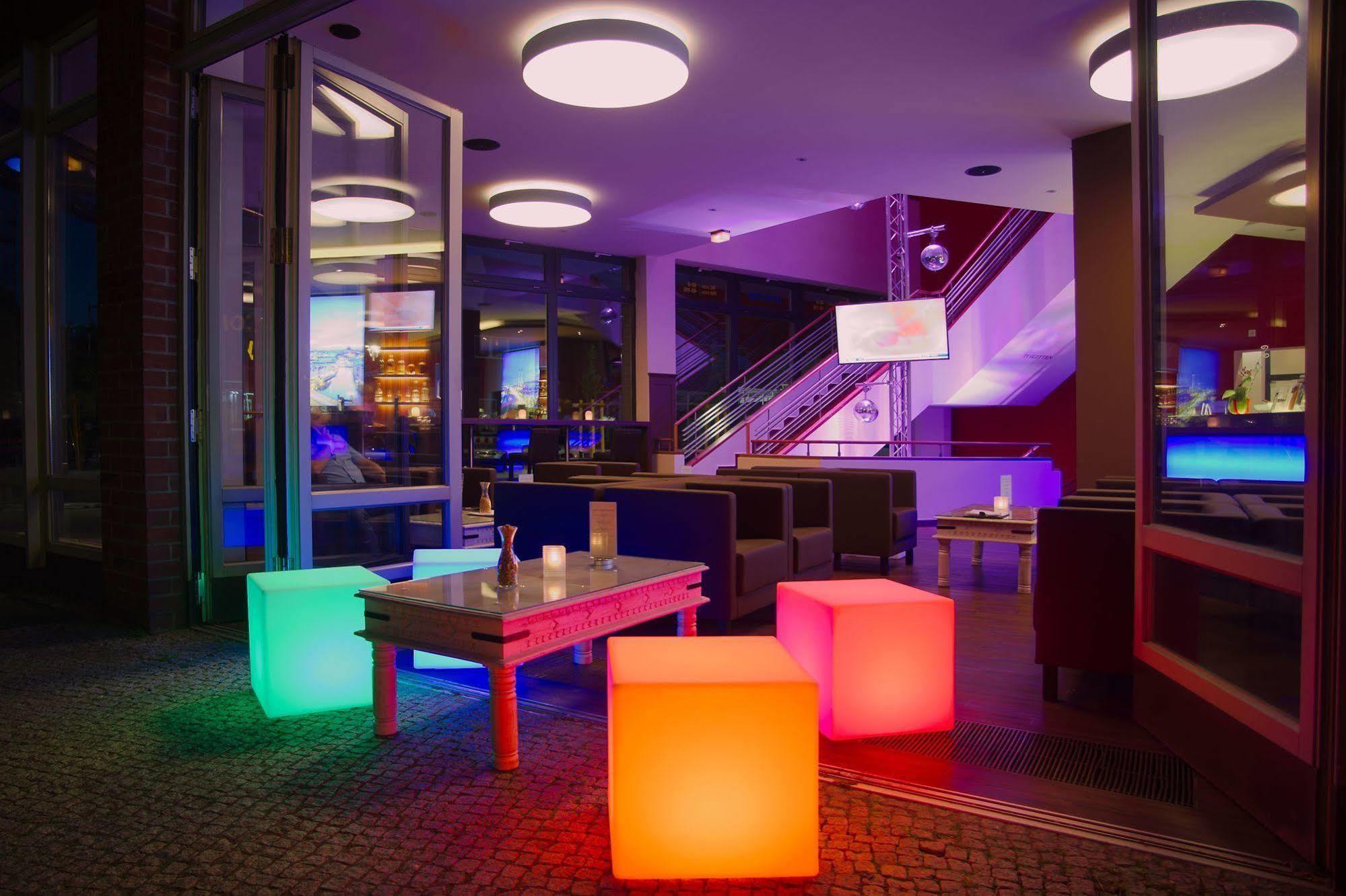 H24 Hoteltow Esterno foto